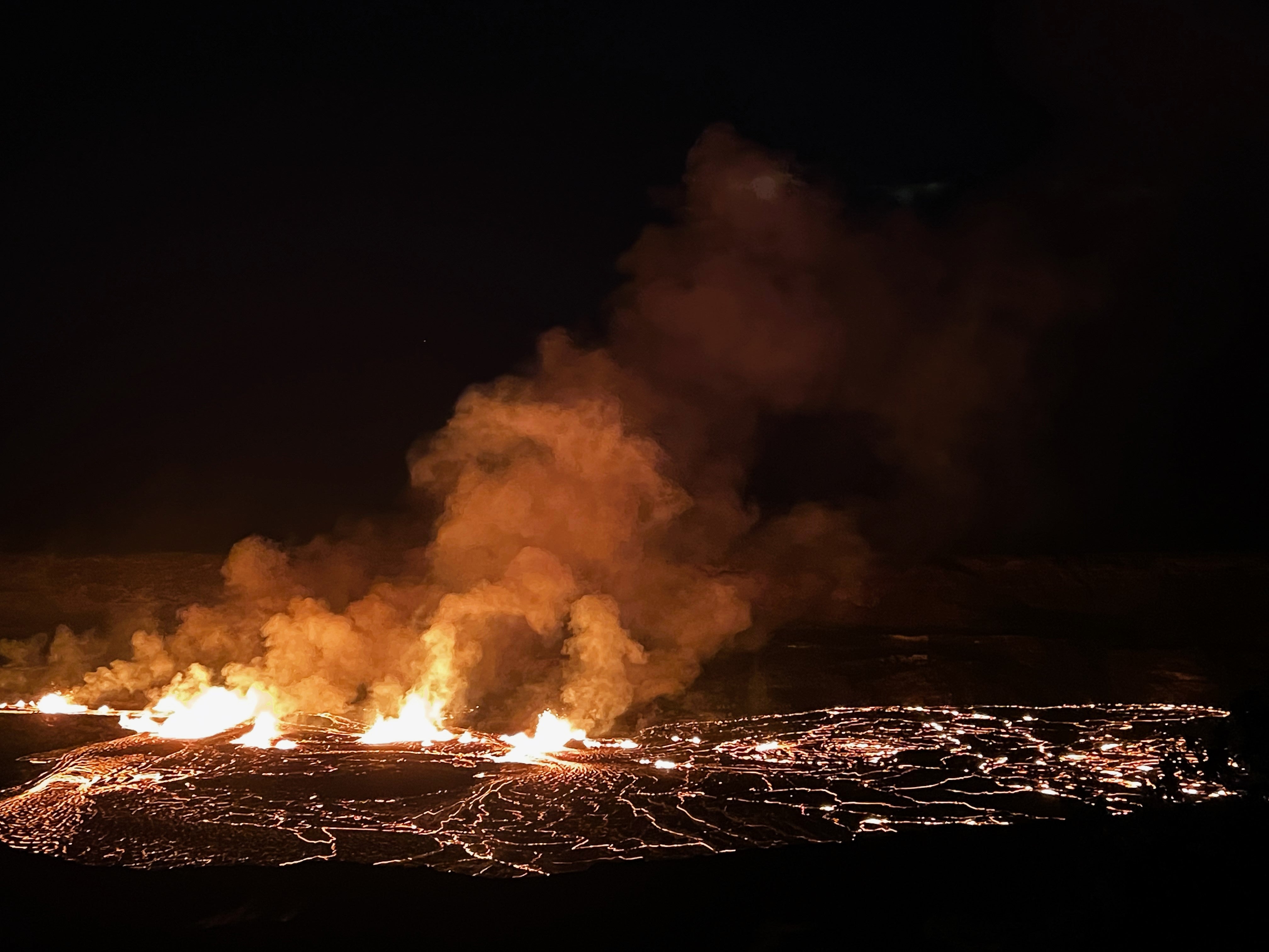 ハワイ島】マウナケア山麓 星空観測＆キラウェア火山見学 観光ツアー