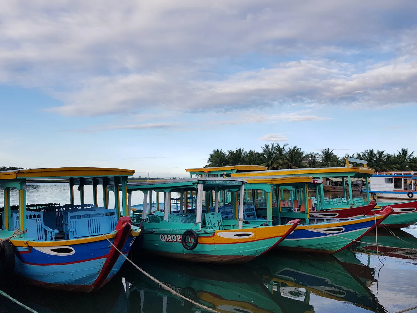 Hoi An Half-Day Boat Trip to Craft Villages & Lantern Making Experience