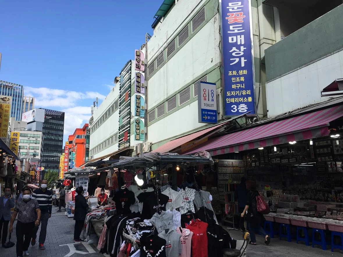 韓国 ソウル 10の名所を巡る（東大門のタッカンマリほか）グルメツアー 予約＜日本語ガイド／朝昼夕食付＞