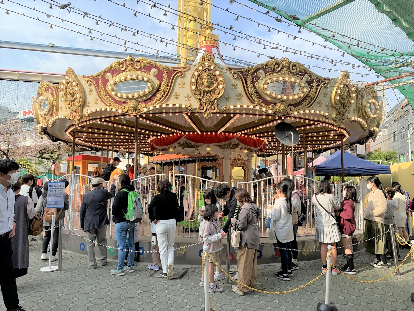 Asakusa: Private Tour for Families with Amusement Park Visit
