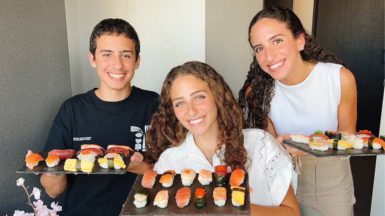 Sushi Making in Asakusa – Top-Rated Tokyo Cooking Class!